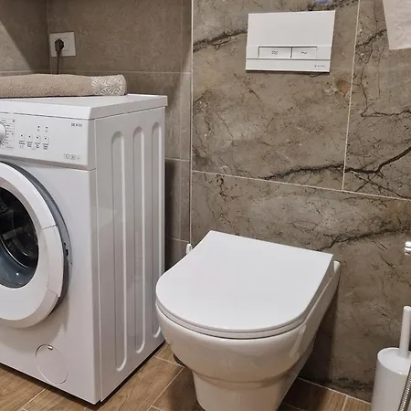 Golden Sea View Sarandë