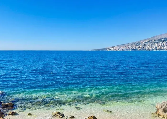 Golden Sea View Apartament *