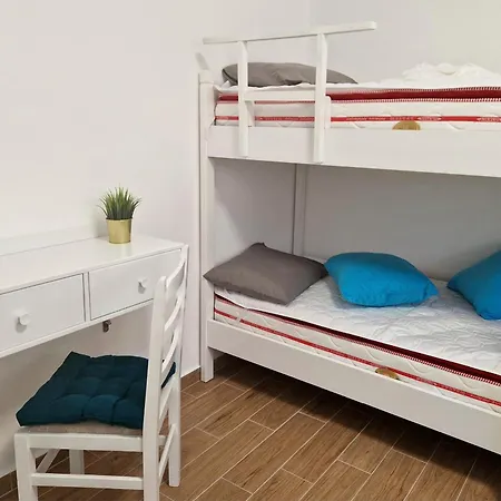 Golden Sea View Appartement Sarandë