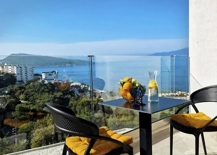 Golden Sea View *